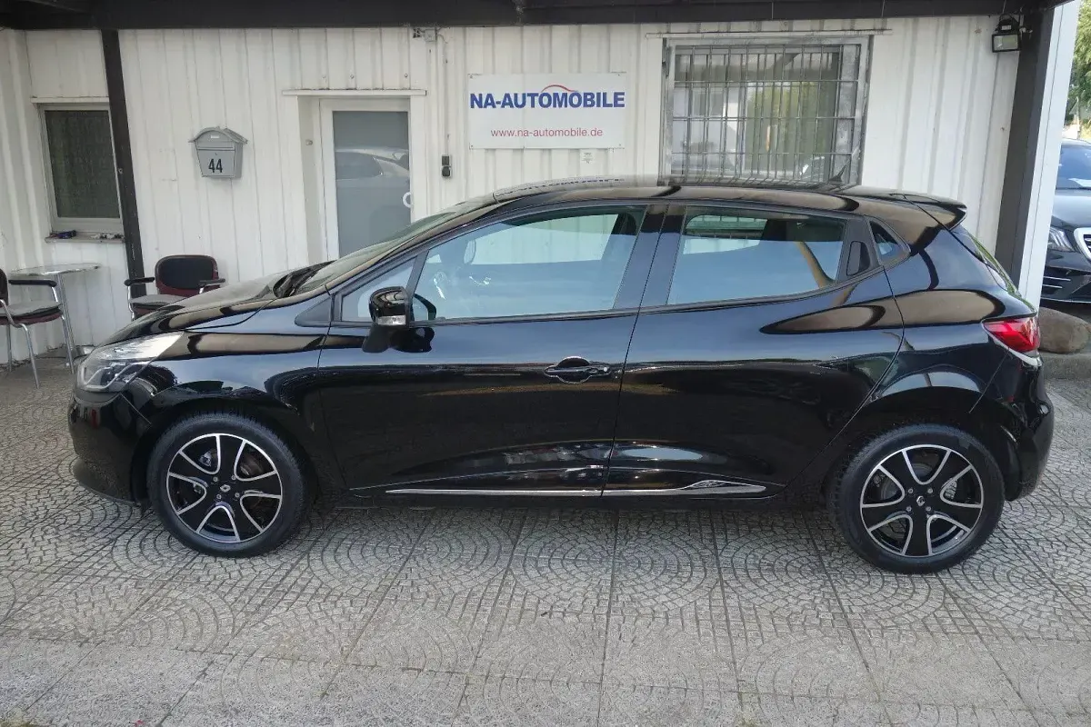 Gebraucht Renault Clio IV Initiale Paris 90 PS (66 kW) 2014 Schwarz Limousine