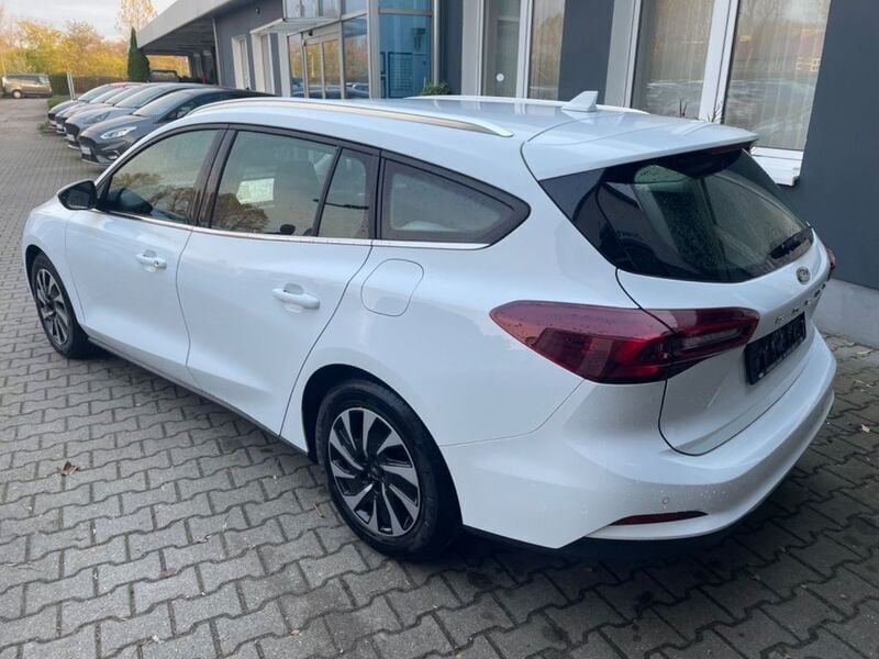 Gebraucht Ford Focus Titanium 120 PS (88 kW) 2022 Weiß Kombi