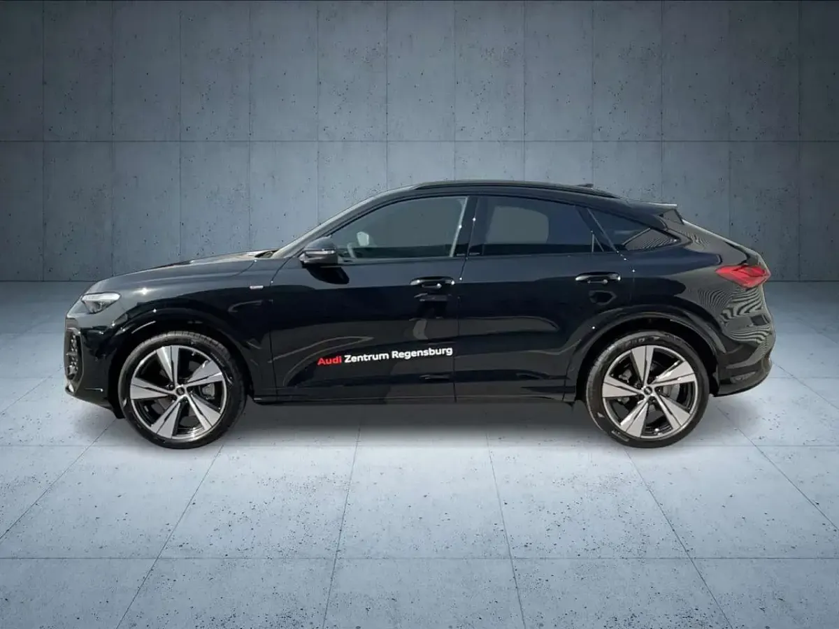 Gebraucht Audi Q5 Sportback S-Line 204 PS (150 kW) 2025 Schwarz SUV