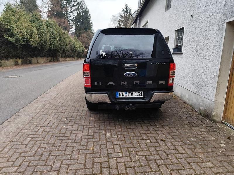 Gebraucht Ford Ranger 159 PS (116 kW) 2016 Schwarz Pickup