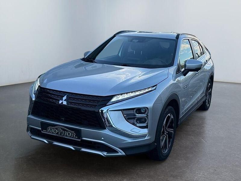 Gebraucht Mitsubishi Eclipse Cross Plus 188 PS (138 kW) 2023 Sterlingsilber (m) SUV