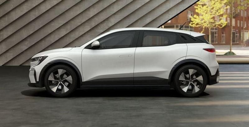 Neu Renault Megane E-Tech Komfort 160 kW (218 PS) 2026 Weiß Limousine