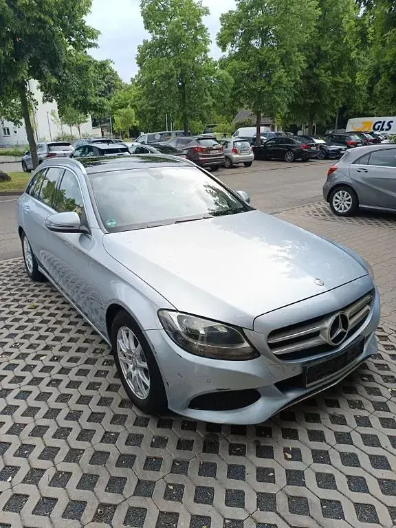 Gebraucht Mercedes C200 184 PS (135 kW) 2016 Grau Limousine