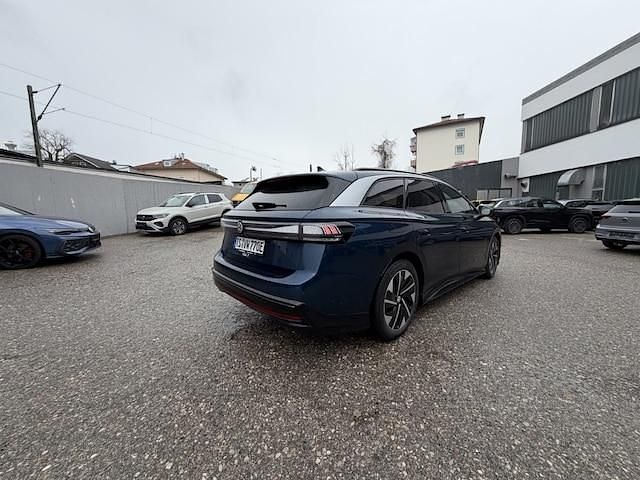 Gebraucht VW ID.7 Pro 210 kW (286 PS) 2024 Blau Kombi