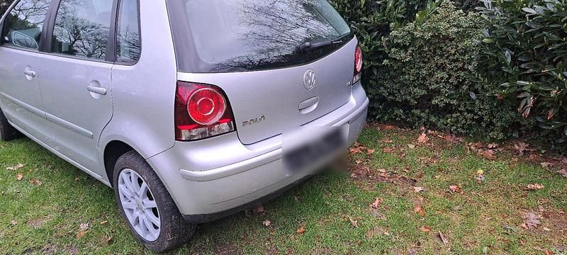 Usado VW Polo 80 HP (58 kW) 2009 Prateado Citadino