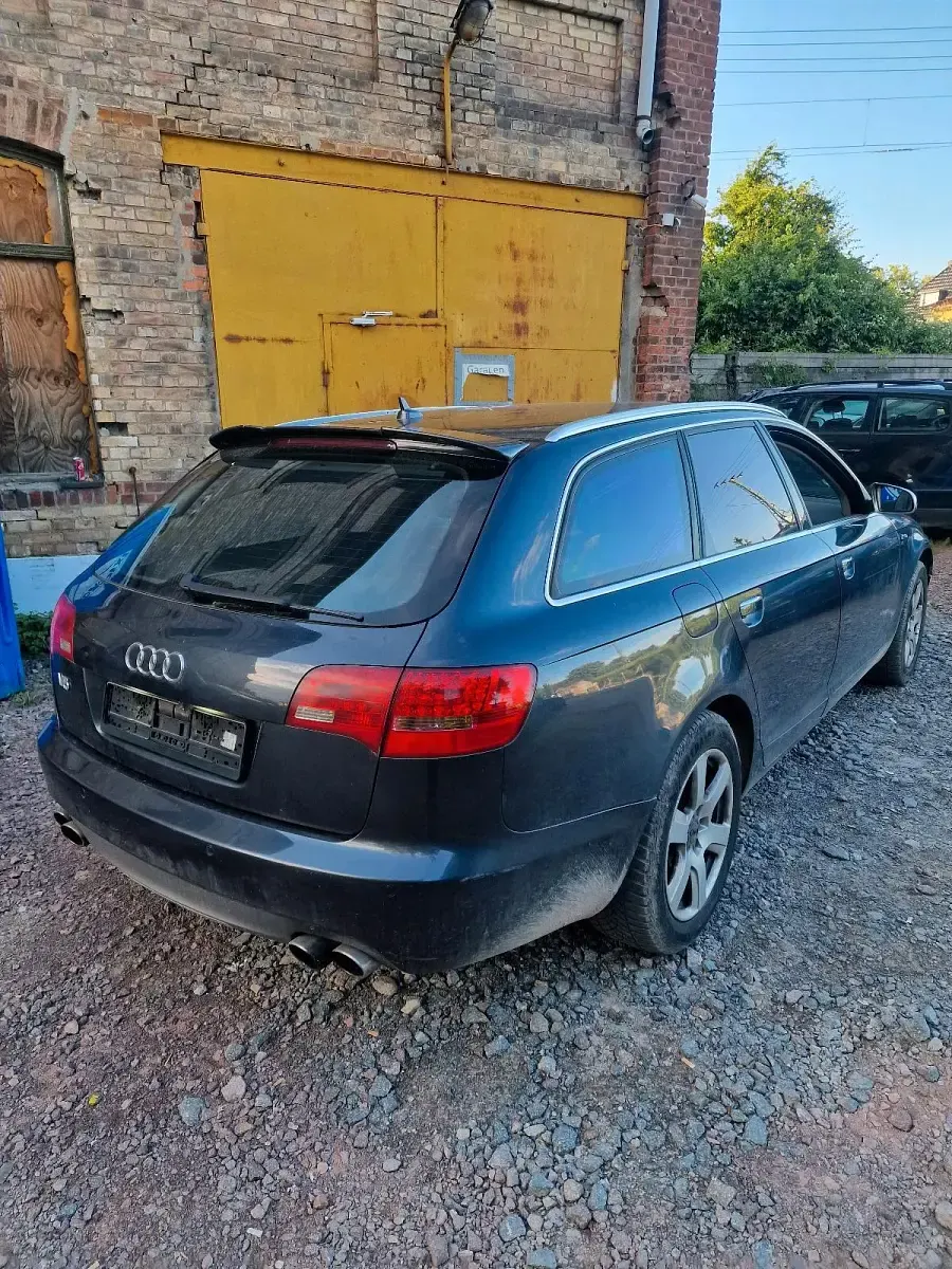 Gebraucht Audi A6 Comfort 225 PS (165 kW) 2005 Schwarz Kombi
