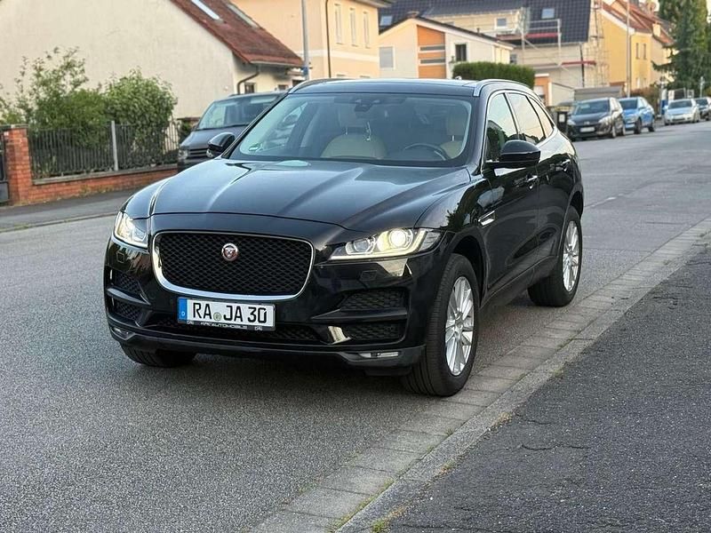 Gebraucht 2018 Jaguar F-Pace Portfolio SUV | 18.500 € (Fairer Preis) - Bild 1/4