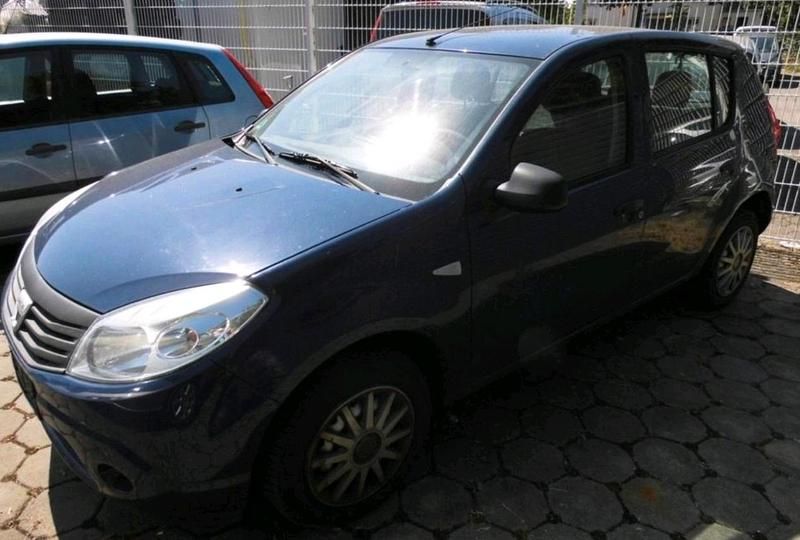 Blau Gebraucht 2009 Dacia Sandero Kleinwagen | 600 € (Superpreis) - Bild 1/4
