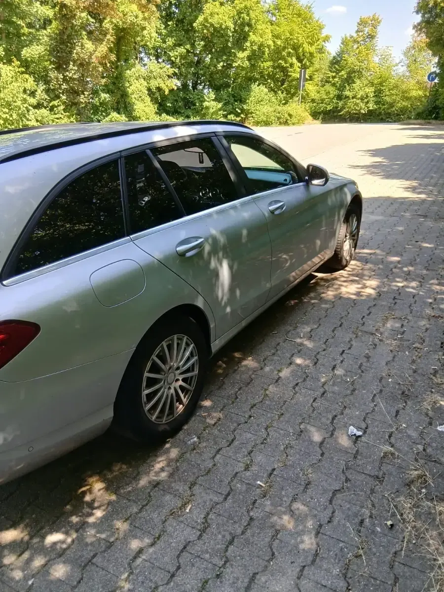 Gebraucht Mercedes C220 170 PS (125 kW) 2015 Silber Kombi