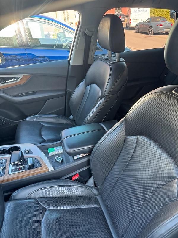 Gebraucht Audi Q7 Ambiente 272 PS (200 kW) 2015 Grau SUV