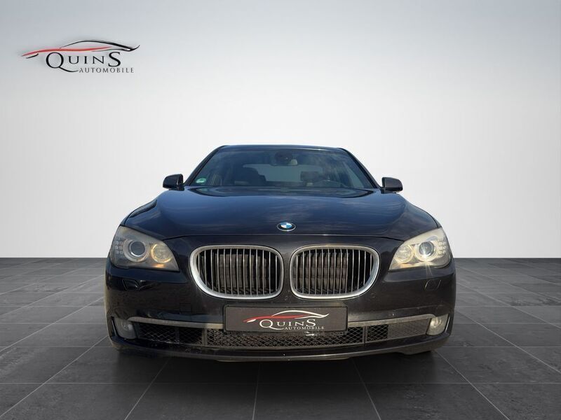 Gebraucht BMW 730 Shadowline 245 PS (180 kW) 2012 Grau Limousine