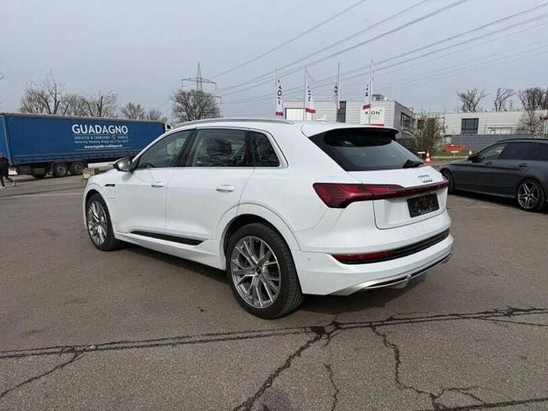 Gebraucht Audi e-tron S-Line 300 kW (408 PS) 2023 Weiß SUV