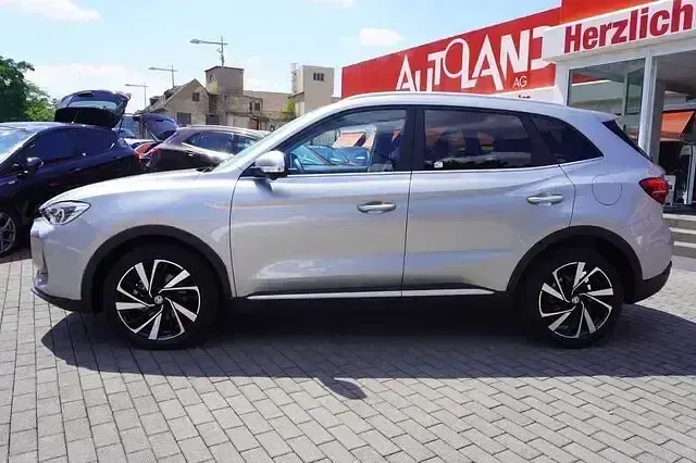 Neu MG ZS Luxury 197 PS (144 kW) 2026 Silber SUV