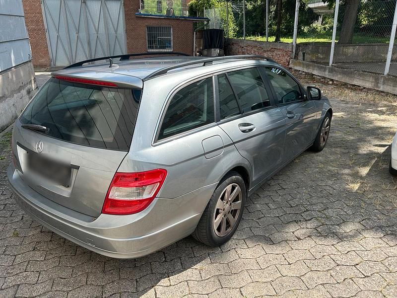 Silber Gebraucht 2008 Mercedes C200 Kombi | 1.999 € - Bild 1/4