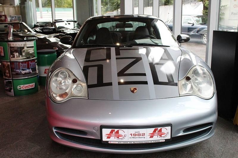 Silber Gebraucht 2004 Porsche 911 Carrera 4 Coupé | 39.950 € (Superpreis) - Bild 1/4