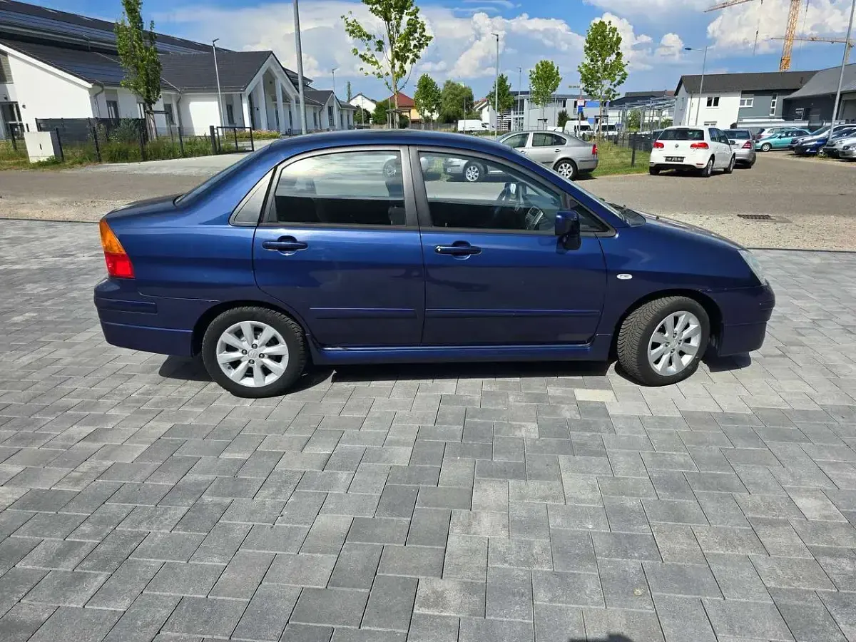 Gebraucht Suzuki Liana 106 PS (77 kW) 2005 Blau Limousine