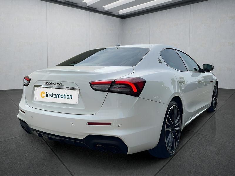 Gebraucht Maserati Ghibli 581 PS (427 kW) 2021 Weiß Limousine
