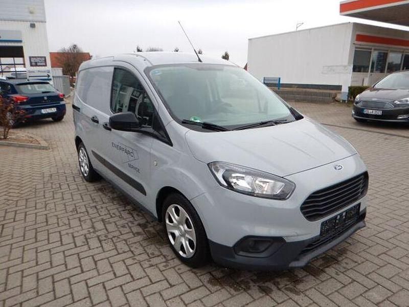 Gebraucht Ford Transit Trend 101 PS (74 kW) 2018 Weiß Limousine