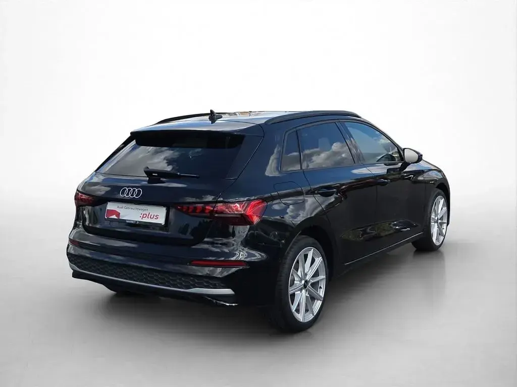 Gebraucht Audi A3 Sport 204 PS (150 kW) 2025 Mythosschwarz metallic Limousine