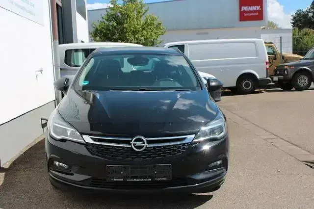 Usata Opel Astra 293 CV (215 kW) 2017 Nero Utilitaria