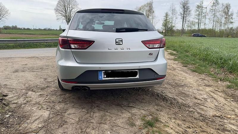 Gebraucht Seat Leon ST FR 150 PS (110 kW) 2016 Silber Kombi