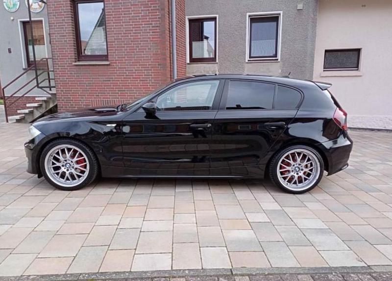Gebraucht BMW 116 116 PS (85 kW) 2006 Schwarz Kleinwagen
