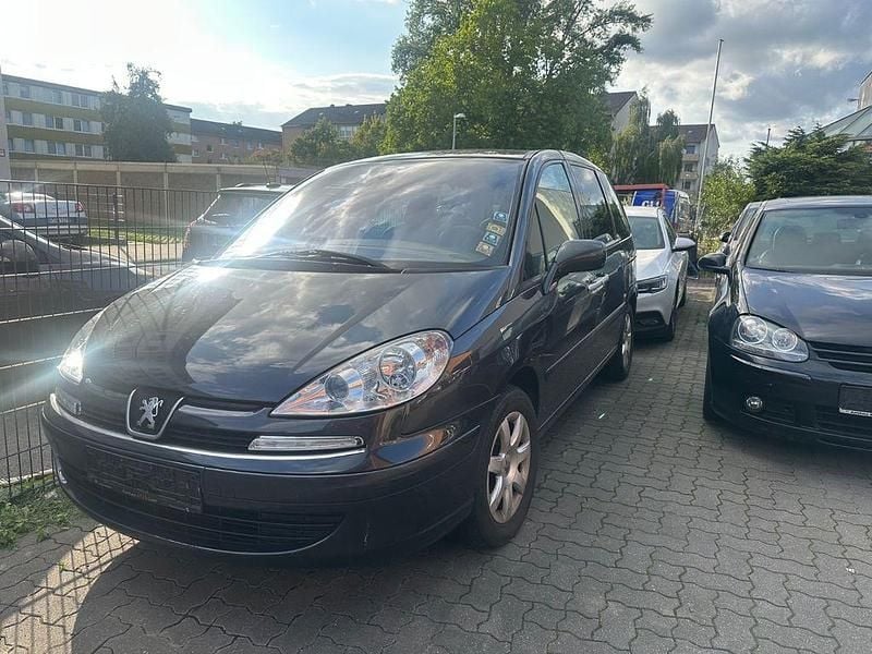 Grau Gebraucht 2007 Peugeot 807 Premium Van / Kleinbus | 2.490 € (Fairer Preis) - Bild 1/4