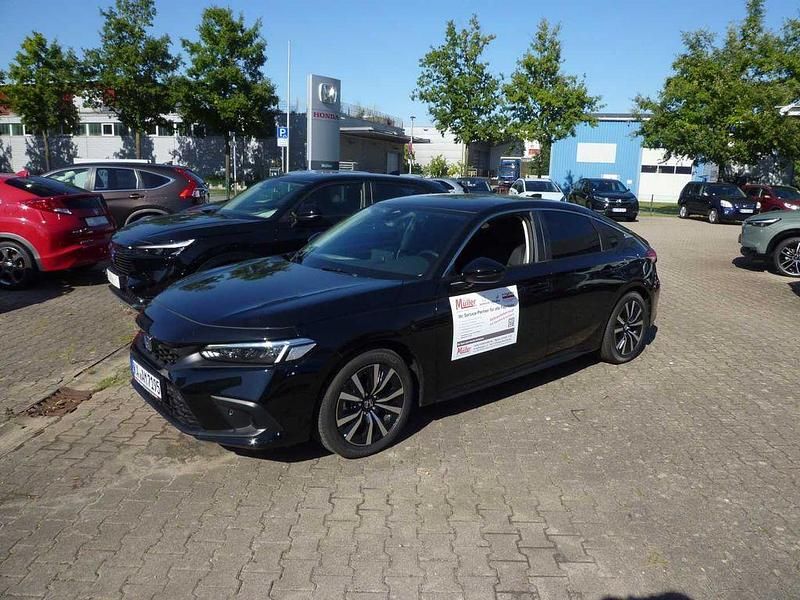 Gebraucht Honda Civic Elegance 143 PS (105 kW) 2025 Schwarz Limousine
