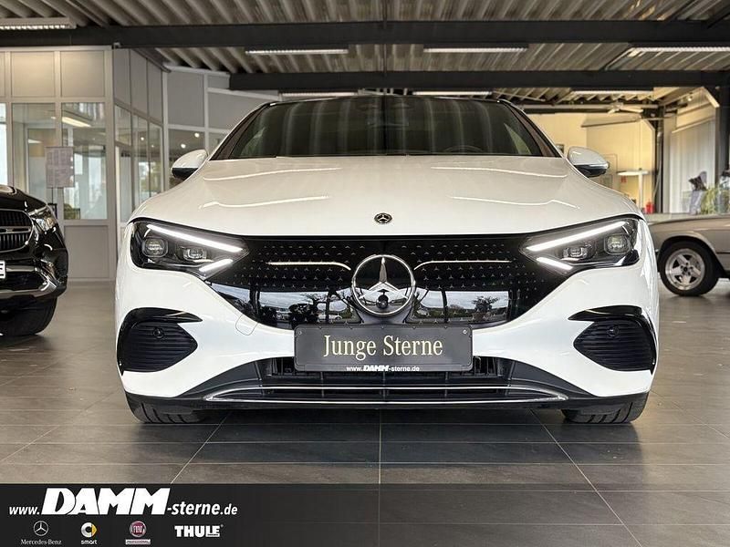 Gebraucht Mercedes EQE300 Electric Art 180 kW (245 PS) 2024 Opalithweiß bright Limousine