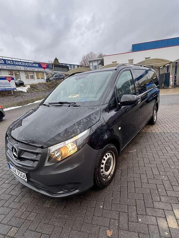 Gebraucht Mercedes Vito 163 PS (119 kW) 2019 Schwarz Van