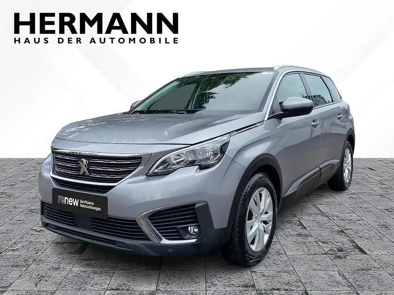 Grau artense (grau) Gebraucht 2019 Peugeot 5008 Business-Line Van / Kleinbus | 19.999 € (Etwas zu teuer) - Bild 1/4