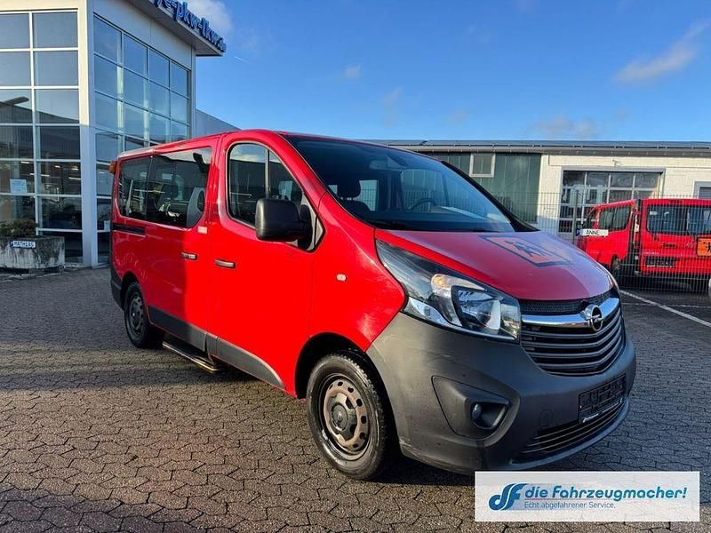 Gebraucht Opel Vivaro 90 PS (66 kW) 2015 Rot Van / Kleinbus