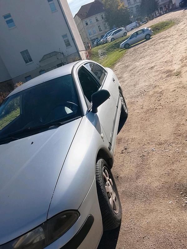 Gebraucht Mitsubishi Carisma 2000 Silber Limousine