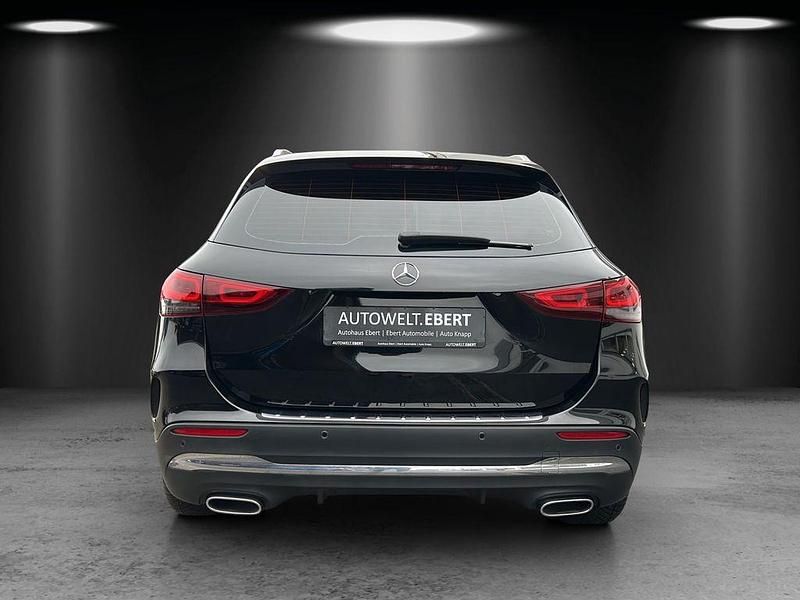 Gebraucht Mercedes GLA200 AMG line 163 PS (119 kW) 2021 Schwarz SUV