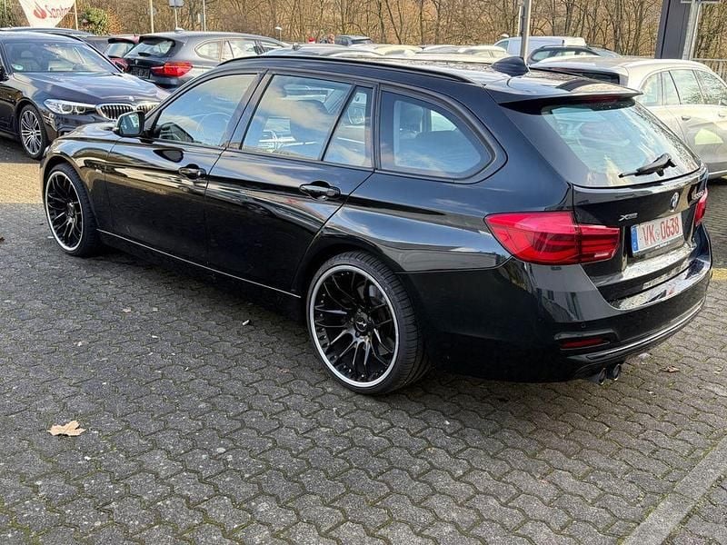 Gebraucht BMW 335 Sport Line 313 PS (230 kW) 2017 Schwarz Kombi