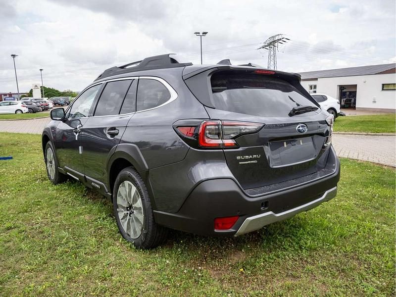 Gebraucht Subaru Outback Platinum 169 PS (124 kW) 2025 Magnetite grey Kombi