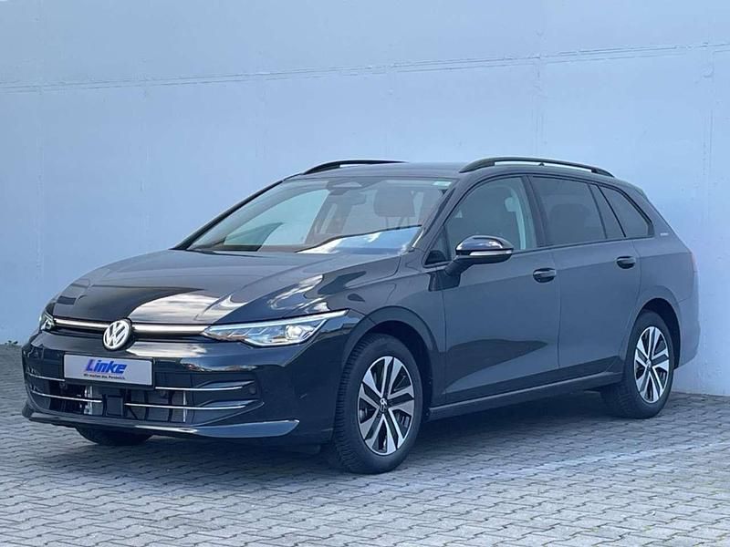 Gebraucht VW Golf VIII 150 PS (110 kW) 2025 Uranograu Kombi
