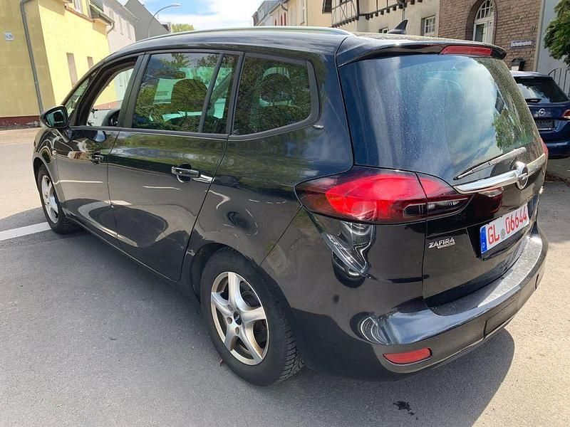 Gebraucht Opel Zafira Tourer Active 140 PS (102 kW) 2014 Schwarz Van / Kleinbus