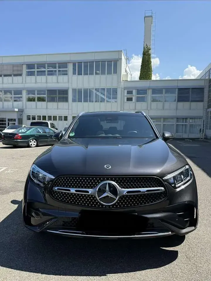 Gebraucht Mercedes GLC200 Advanced 204 PS (150 kW) 2024 Andere farben SUV