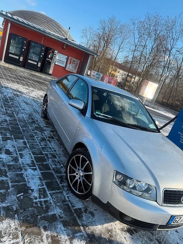 Gebraucht Audi A4 130 PS (95 kW) 2001 Grau Limousine