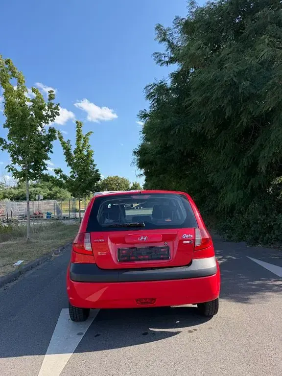 Gebraucht Hyundai Getz 67 PS (49 kW) 2009 Rot Kleinwagen