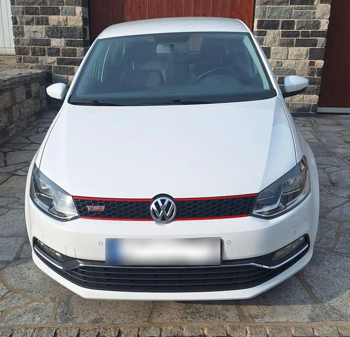 Gebraucht VW Polo 90 PS (66 kW) 2016 Weiß Kleinwagen