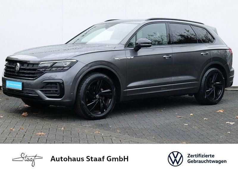 Siliziumgrau metallic Gebraucht 2021 VW Touareg R-line SUV | 52.990 € (Fairer Preis) - Bild 1/4