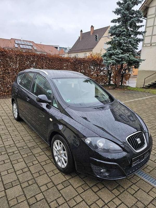 Schwarz Gebraucht 2014 Seat Altea XL Ecomotive Van / Kleinbus | 7.000 € (Fairer Preis) - Bild 1/4