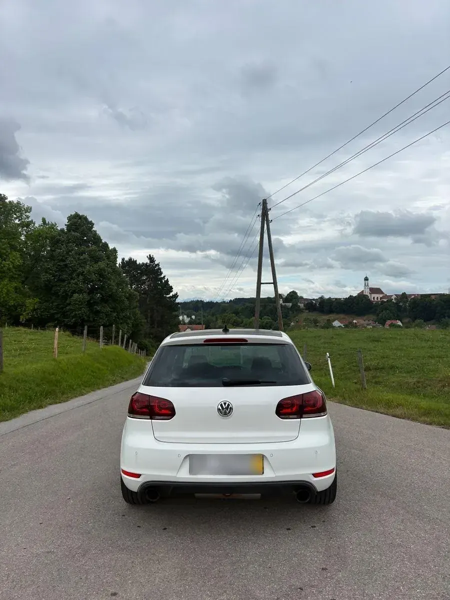 Gebraucht VW Golf VI GTI 160 PS (117 kW) 2009 Schwarz Kleinwagen