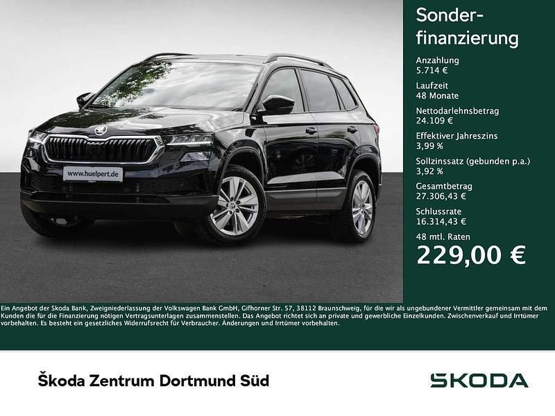 Schwarzmagic perleffekt Gebraucht 2024 Skoda Karoq Selection SUV | 29.823 € (Guter Preis) - Bild 1/4