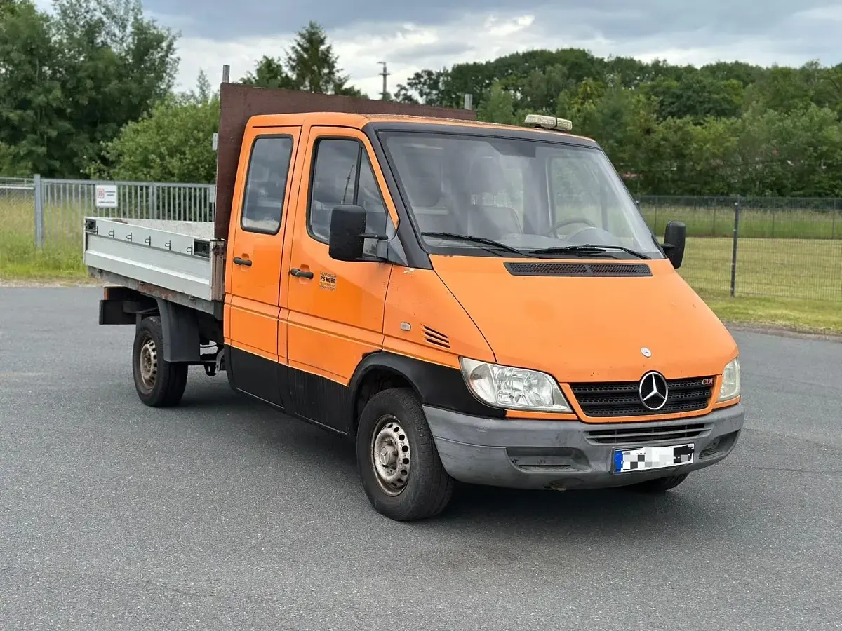 Gebraucht Mercedes Sprinter 109 PS (80 kW) 2004 Orange