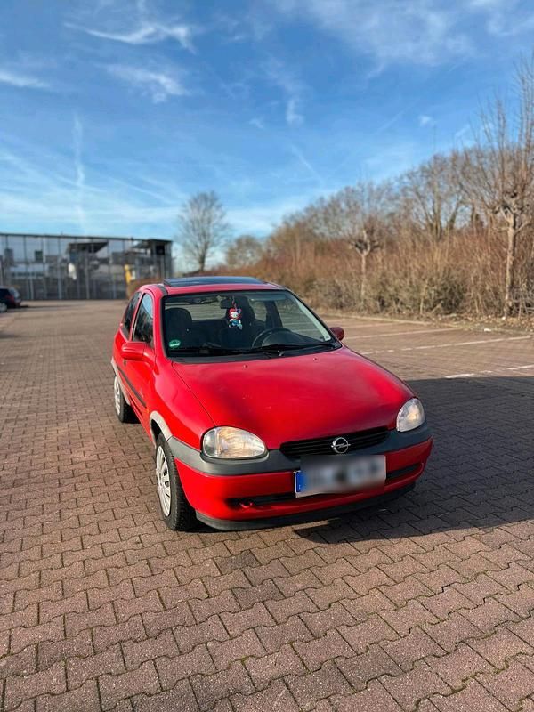 Rot Gebraucht 1997 Opel Corsa Kleinwagen | 1.950 € (Fairer Preis) - Bild 1/4