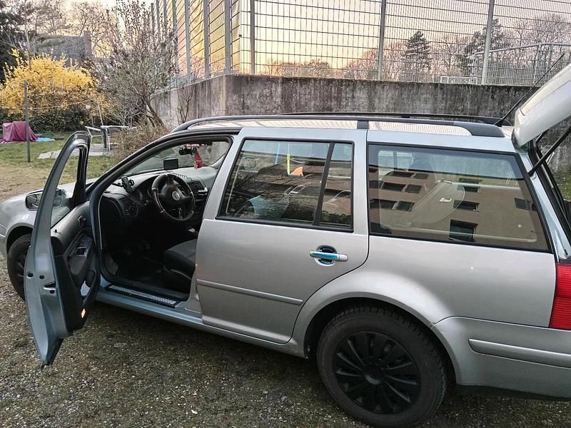 Gebraucht VW Golf IV 75 PS (55 kW) 2004 Blau Kombi