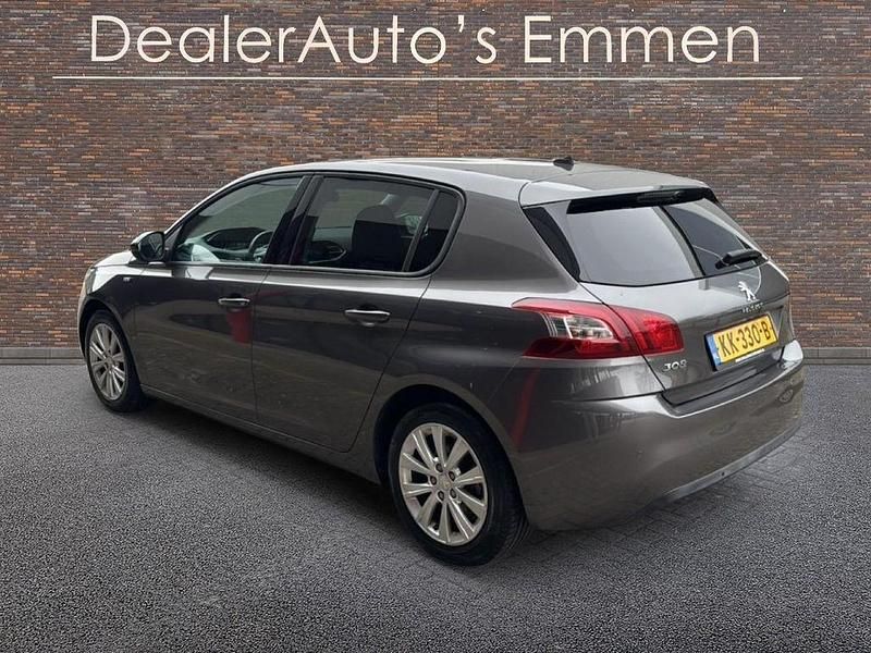 Gebraucht Peugeot 308 110 PS (80 kW) 2016 Grau Limousine